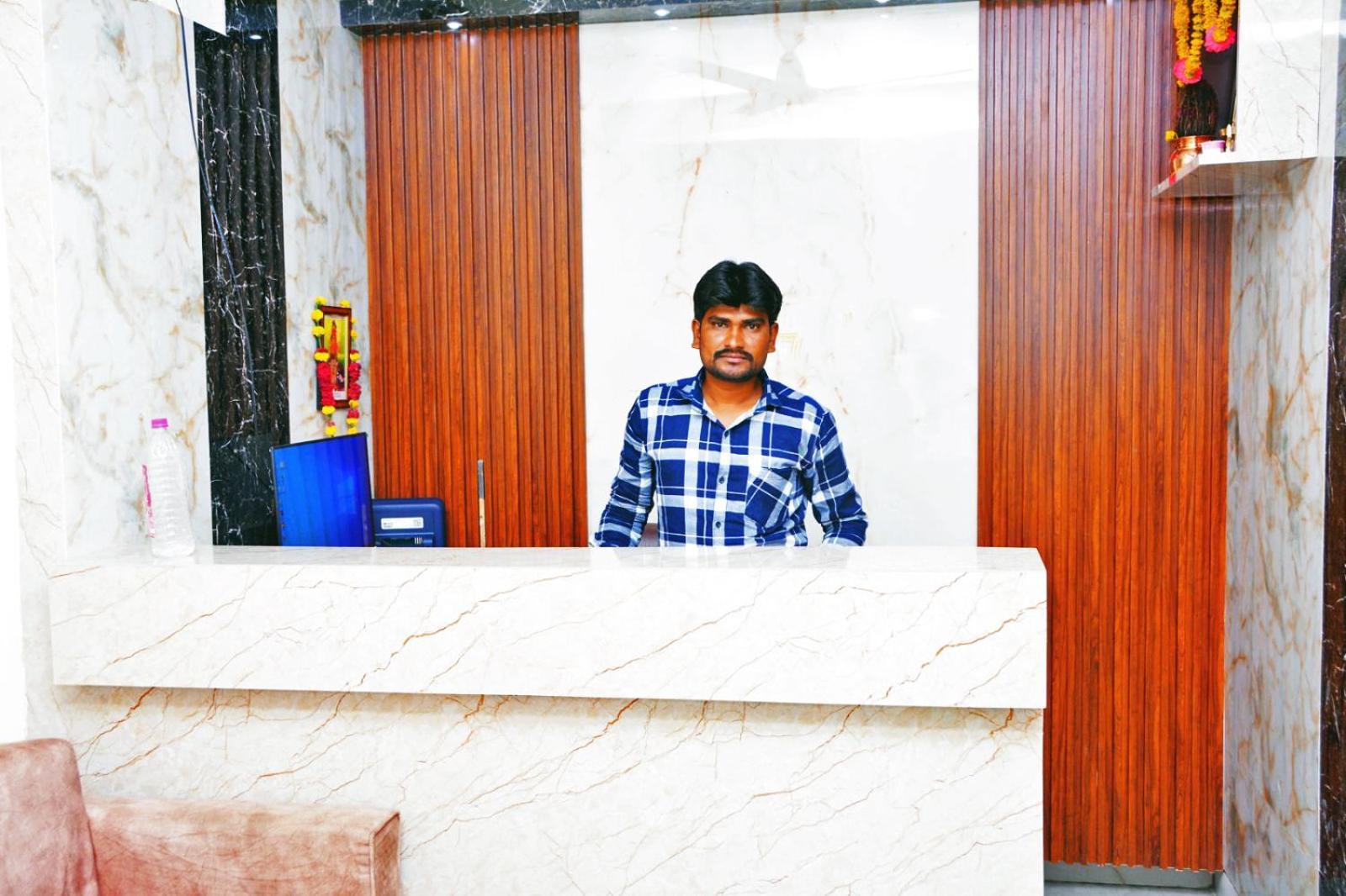 Udupi Deluxe Lodge Gulbarga Kalaburagi Zewnętrze zdjęcie