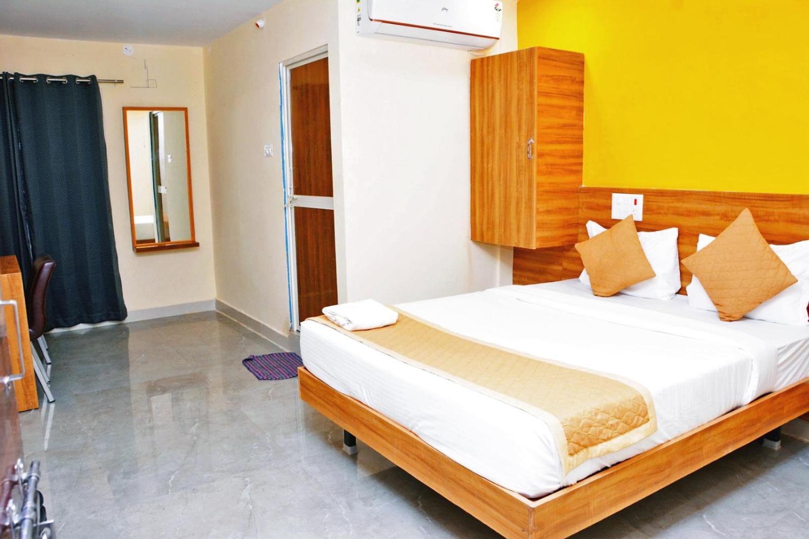 Udupi Deluxe Lodge Gulbarga Kalaburagi Zewnętrze zdjęcie